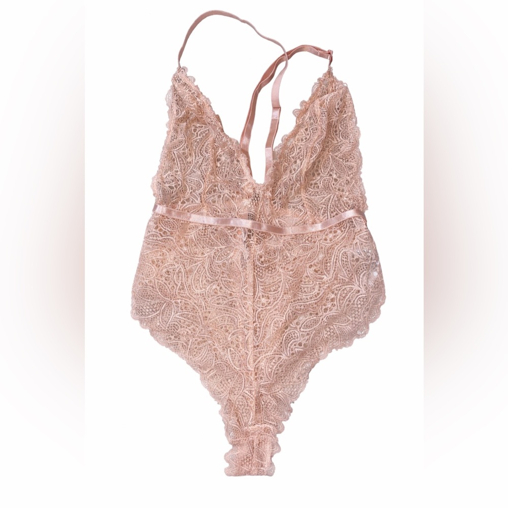 Dahlia Deep Plunge Lace Teddy in Peach Whip